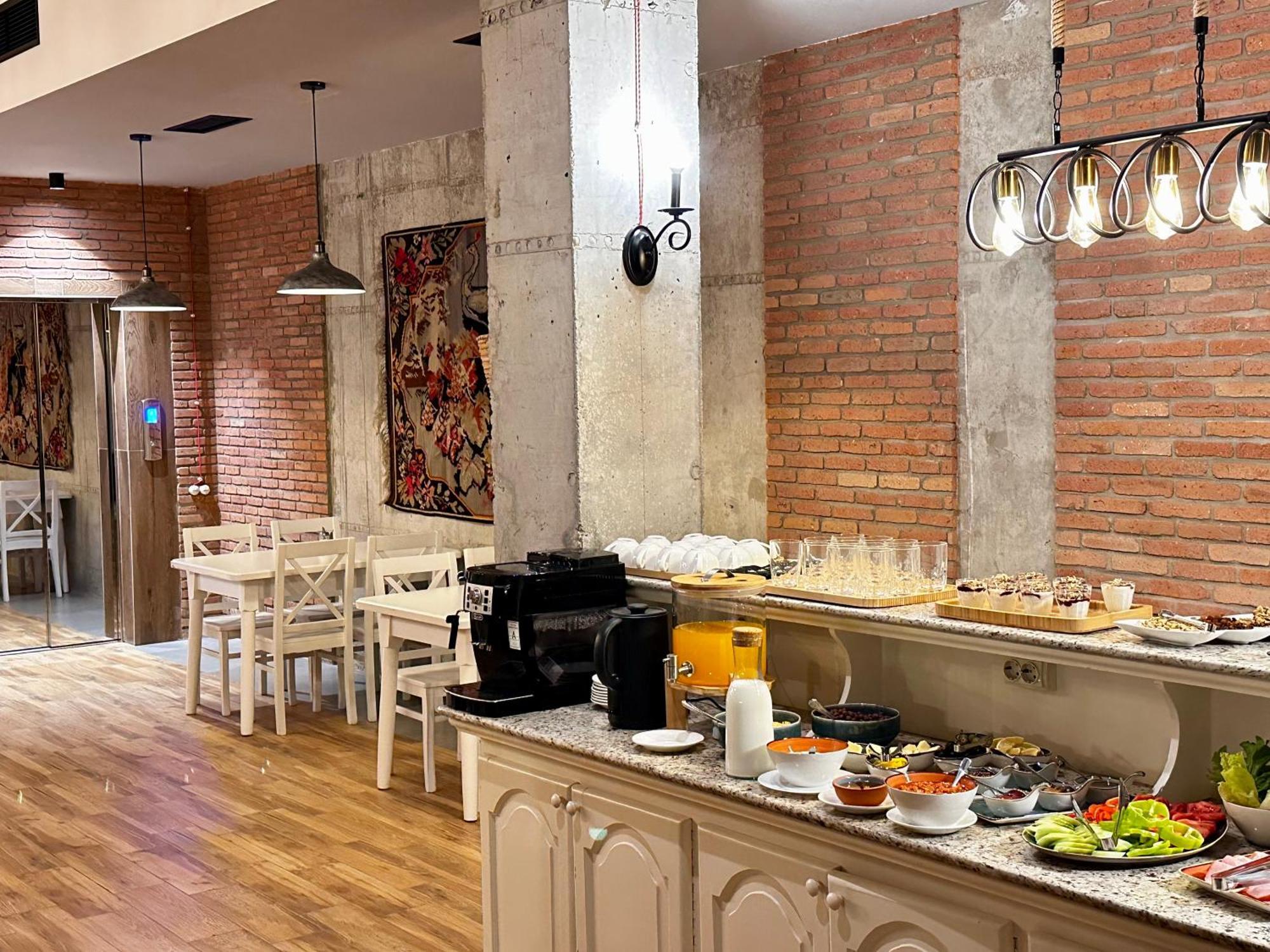 Metekhi Boutique Hotel Тбилиси Экстерьер фото