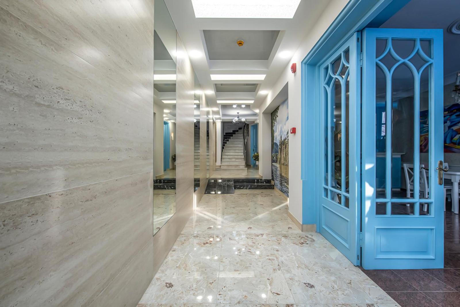 Metekhi Boutique Hotel Тбилиси Экстерьер фото